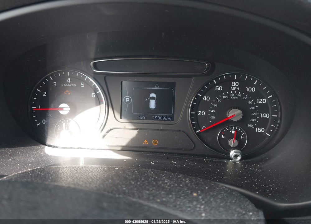2016 KIA SORENTO 2.4L LX VIN: 5XYPG4A37GG098619