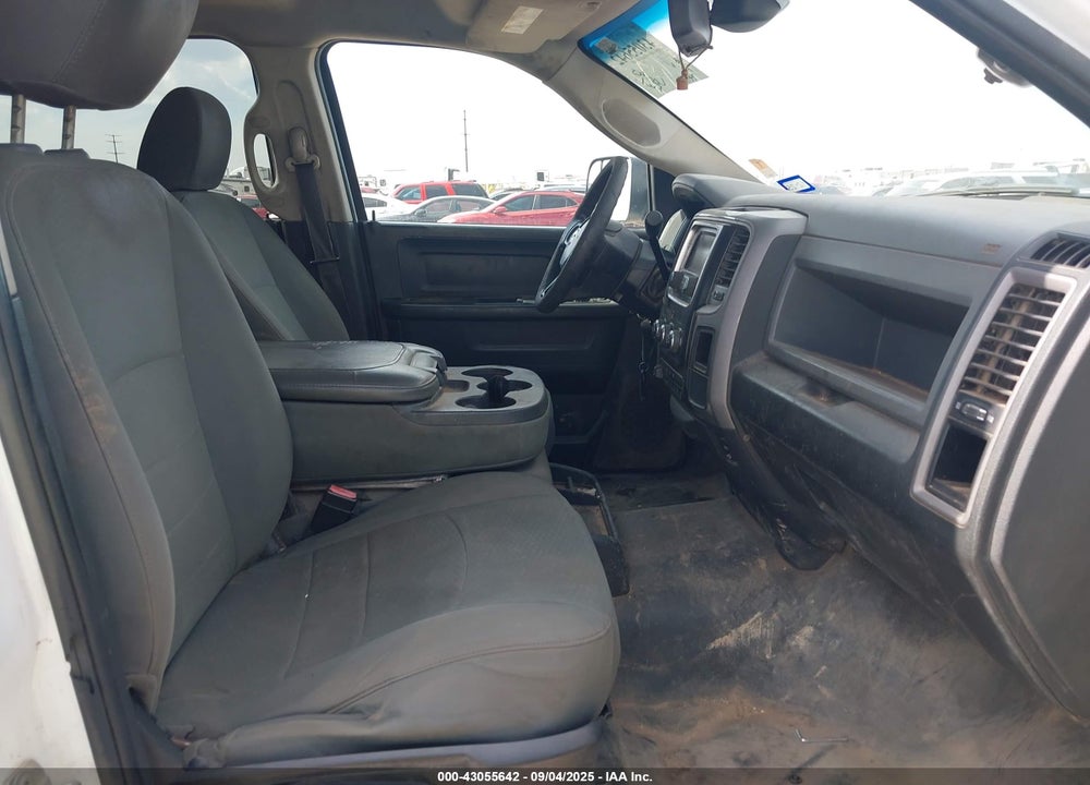 2016 RAM 3500 CHASSIS TRADESMAN/SLT/LAIE VIN: 3C7WRSCL8GG138590