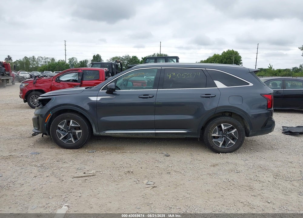 2021 KIA SORENTO HYBRID VIN: KNDRH4LG0M5019057