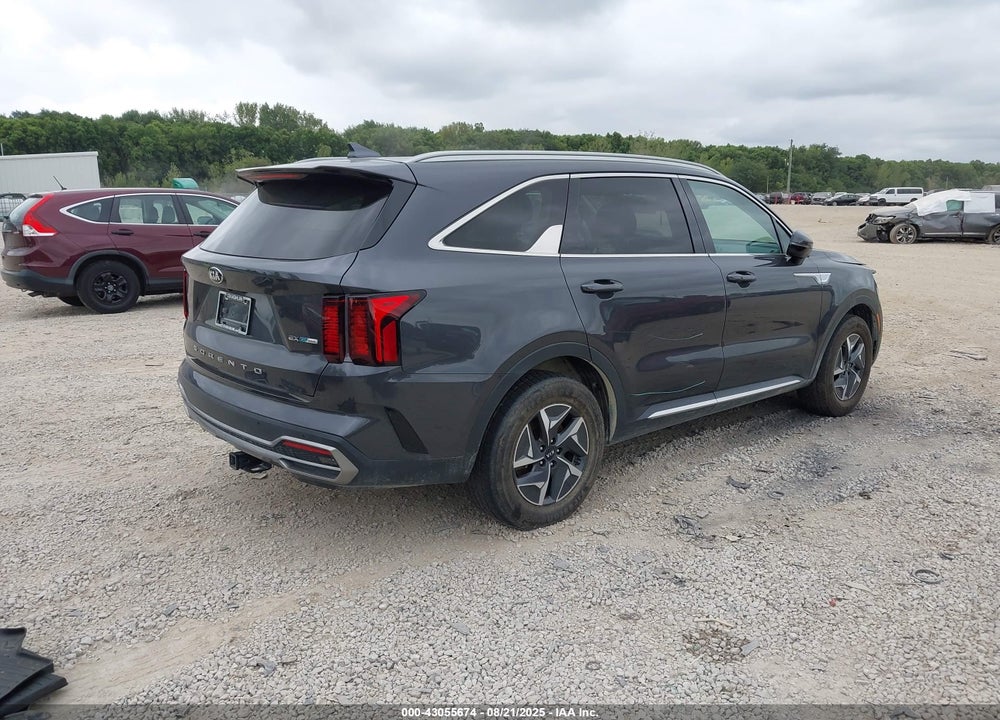 2021 KIA SORENTO HYBRID VIN: KNDRH4LG0M5019057