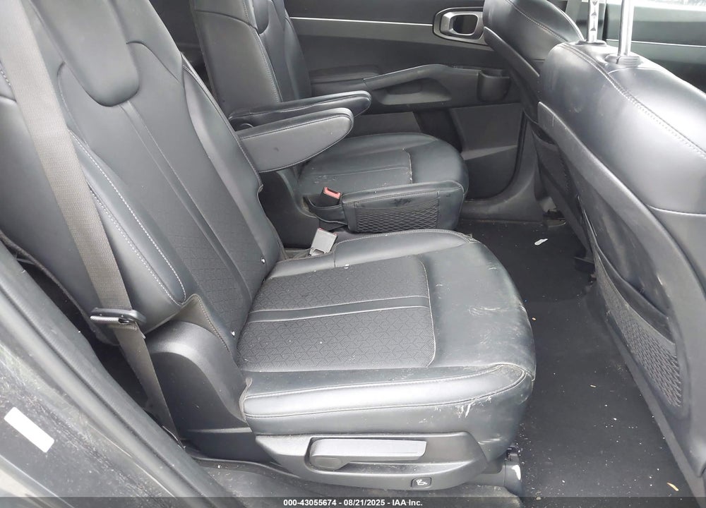 2021 KIA SORENTO HYBRID VIN: KNDRH4LG0M5019057