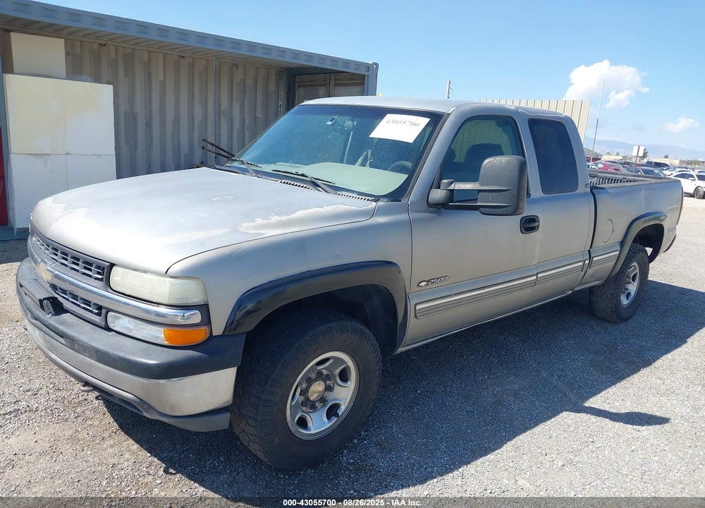 2000 CHEVROLET SILVERADO 2500 LS VIN: 1GCGK29U9YE339428