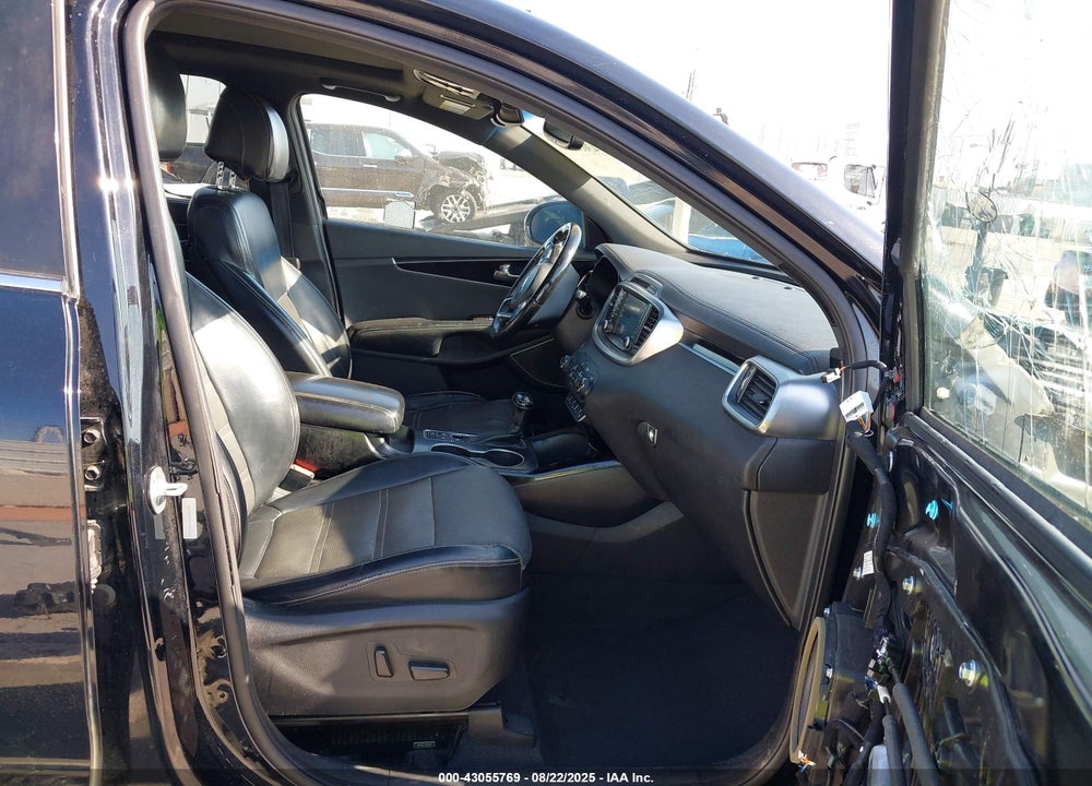 2017 KIA SORENTO VIN: 5XYPK4A57HG203452