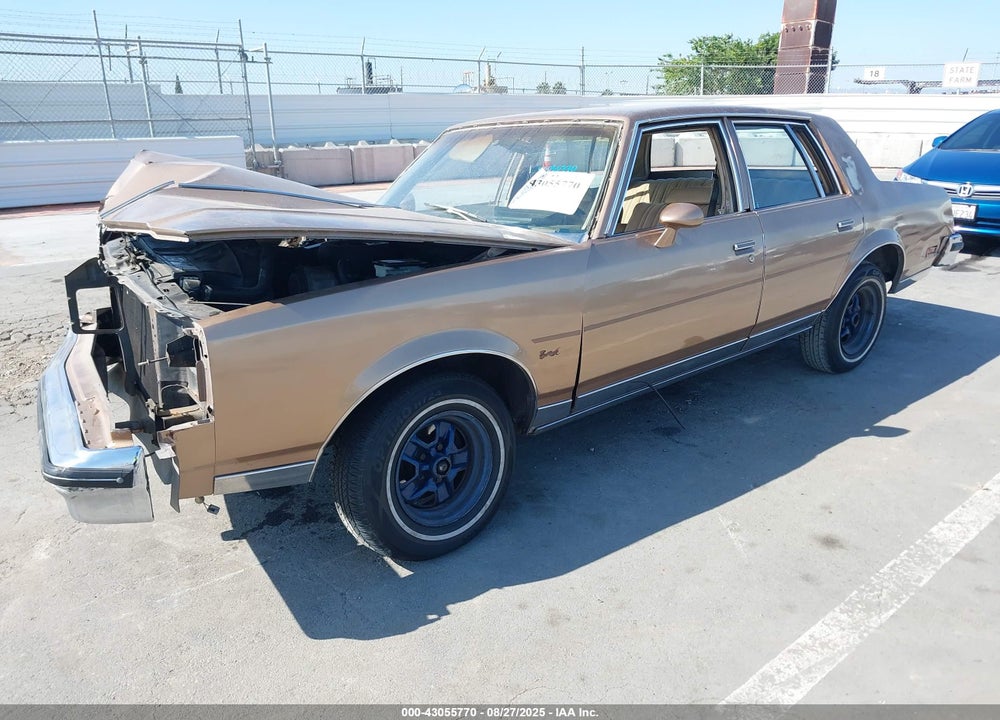 1982 OLDSMOBILE CUTLASS SUPREME VIN: 1G3AR69A0CM581084