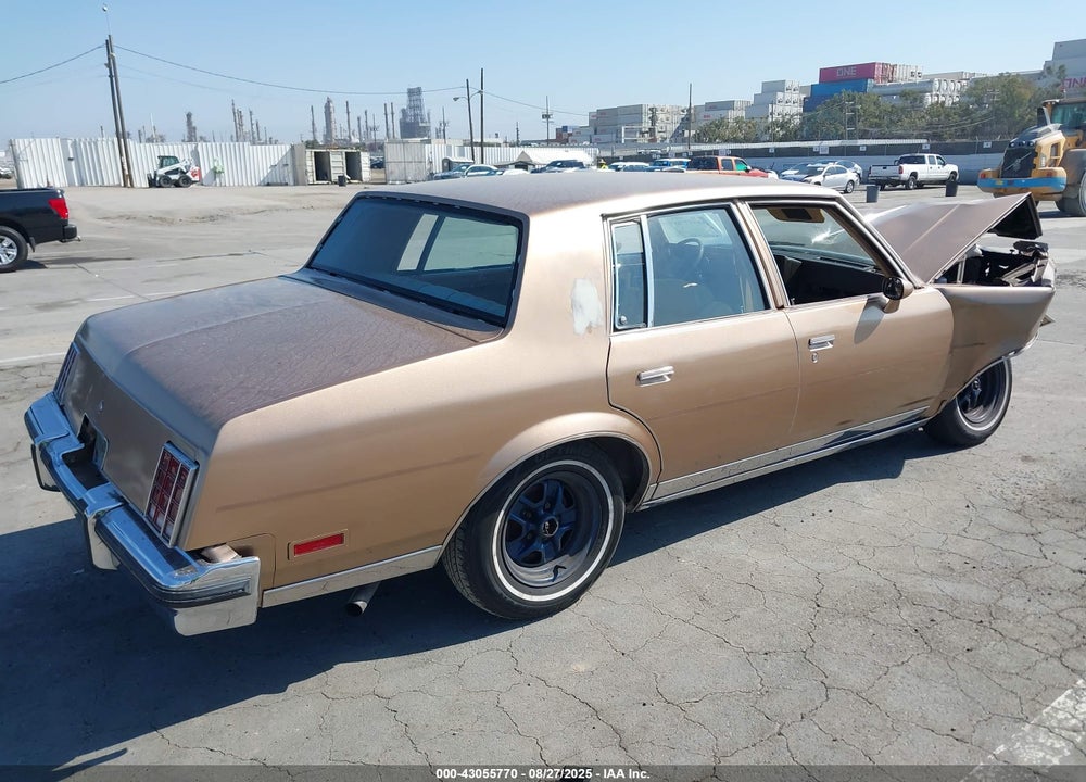 1982 OLDSMOBILE CUTLASS SUPREME VIN: 1G3AR69A0CM581084