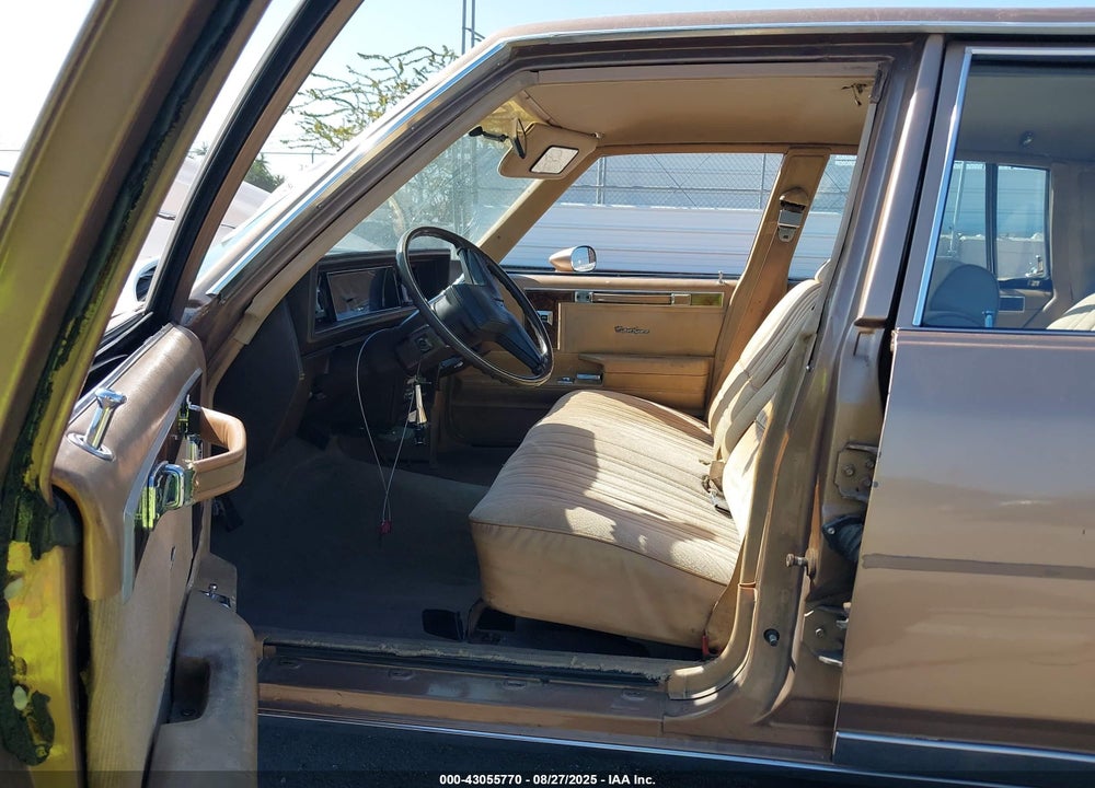 1982 OLDSMOBILE CUTLASS SUPREME VIN: 1G3AR69A0CM581084