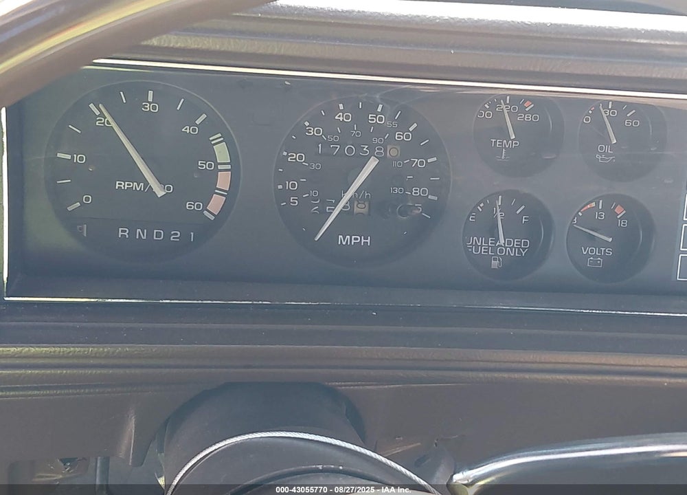1982 OLDSMOBILE CUTLASS SUPREME VIN: 1G3AR69A0CM581084