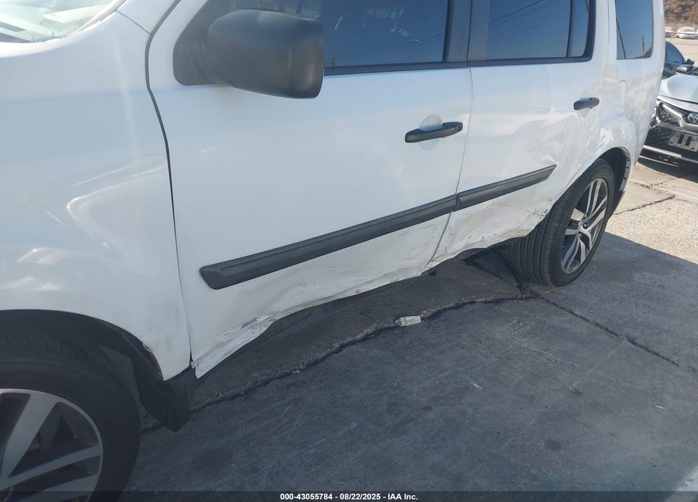 2013 HONDA PILOT LX VIN: 5FNYF3H21DB004963