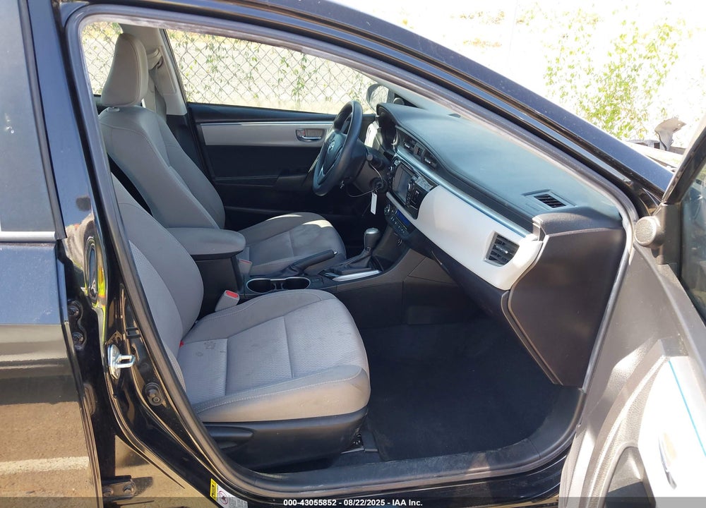 2015 TOYOTA COROLLA LE VIN: 5YFBURHE5FP271667