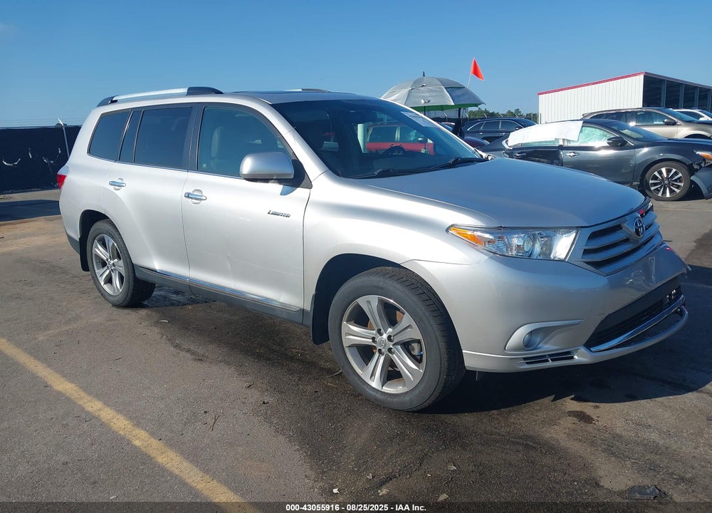 2011 TOYOTA HIGHLANDER LIMITED V6 VIN: 5TDDK3EH4BS090085