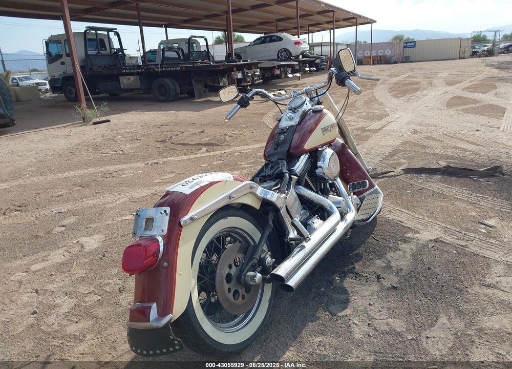 1989 HARLEY-DAVIDSON FLSTC VIN: 1HD1BJL4XKY017569