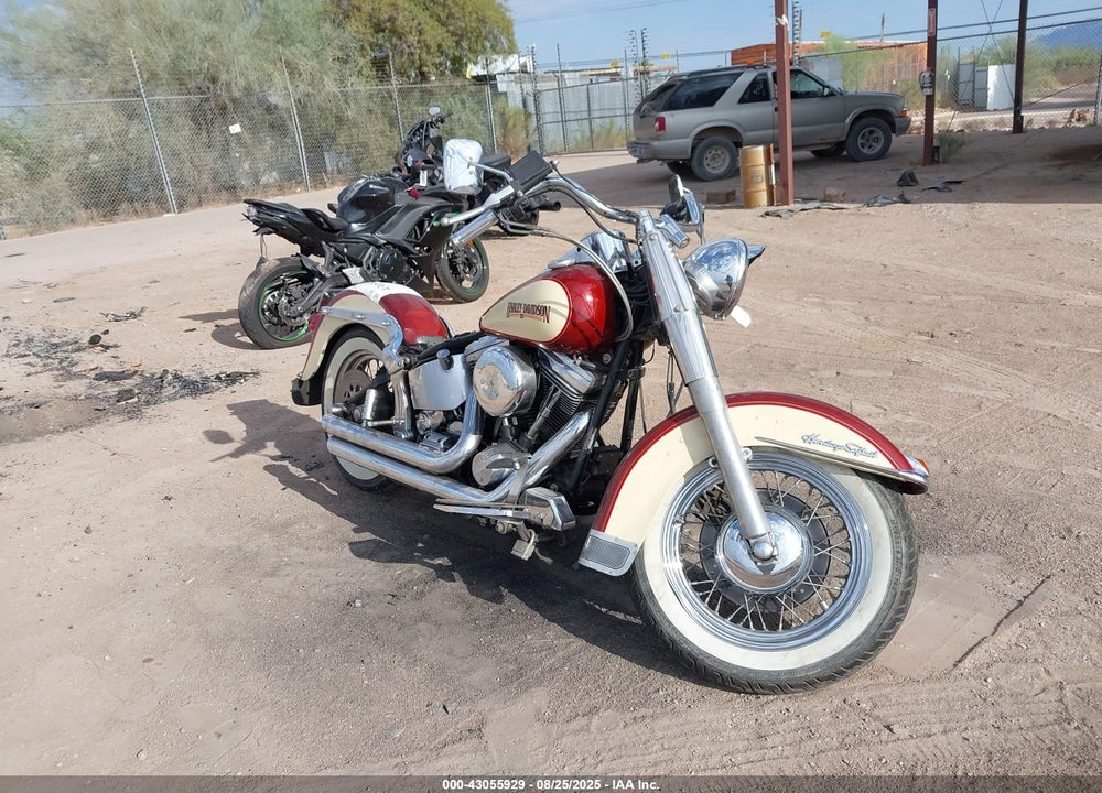 1989 HARLEY-DAVIDSON FLSTC VIN: 1HD1BJL4XKY017569