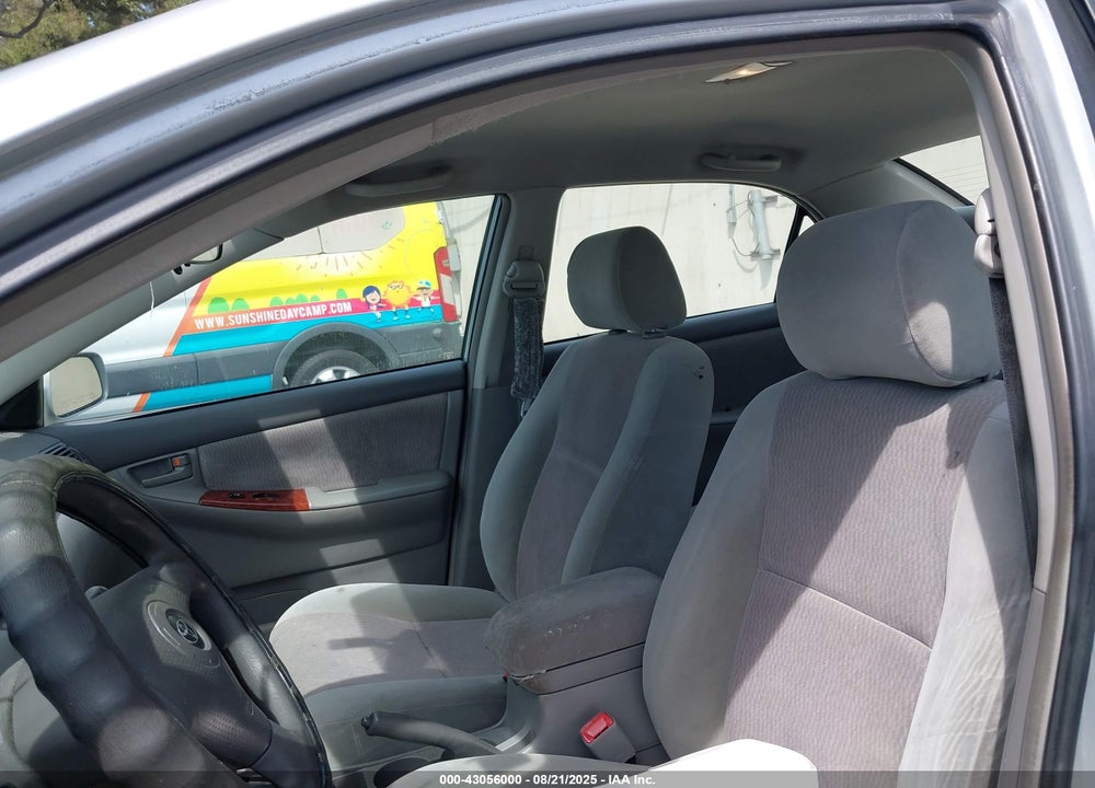 2008 TOYOTA COROLLA LE VIN: 1NXBR32E68Z007348