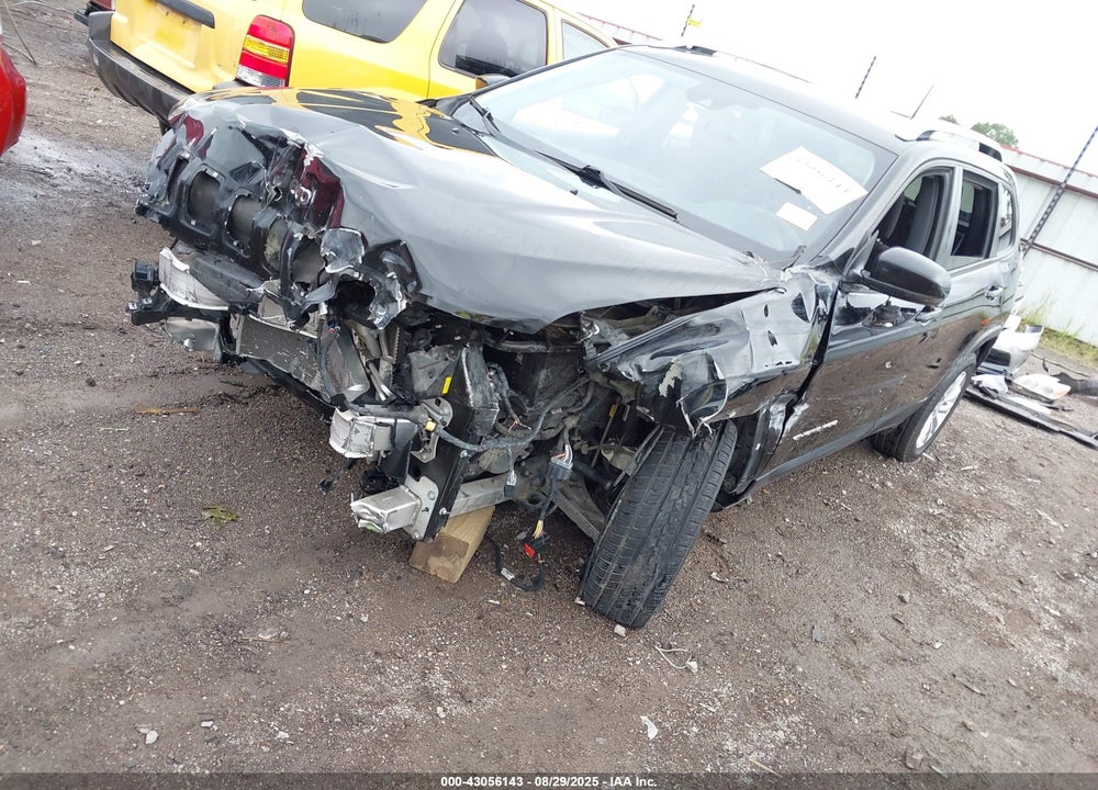 2021 JEEP CHEROKEE VIN: 1C4PJLCB9MD187750