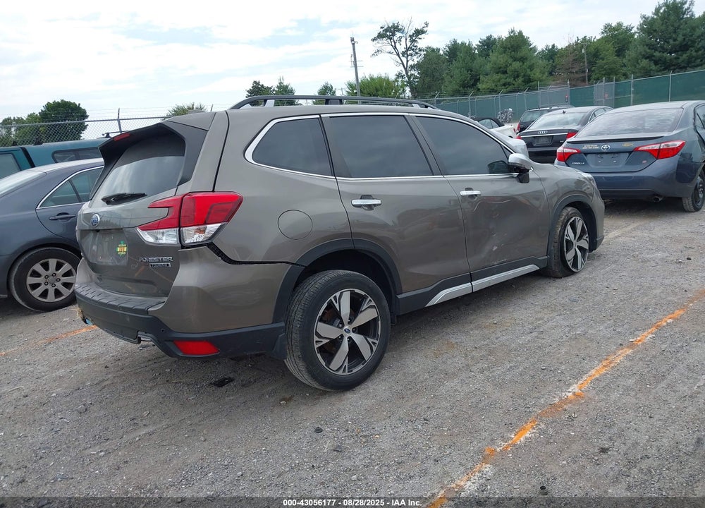 2019 SUBARU FORESTER VIN: JF2SKAWC9KH522660