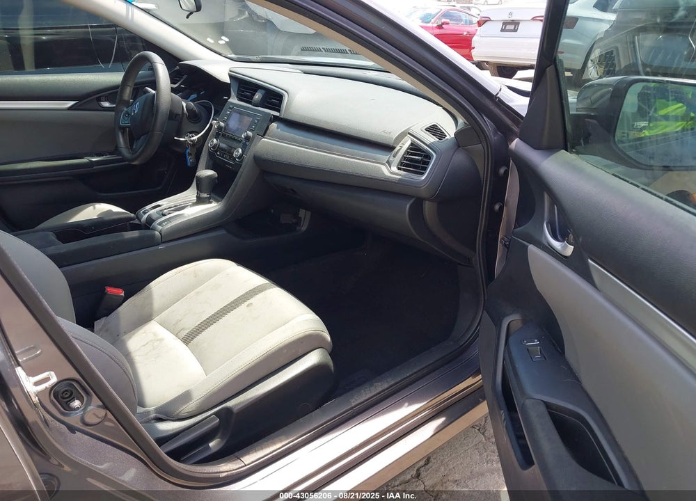 2017 HONDA CIVIC VIN: 2HGFC2F58HH574841