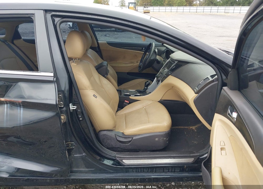 2011 HYUNDAI SONATA VIN: 5NPEC4AB7BH301875