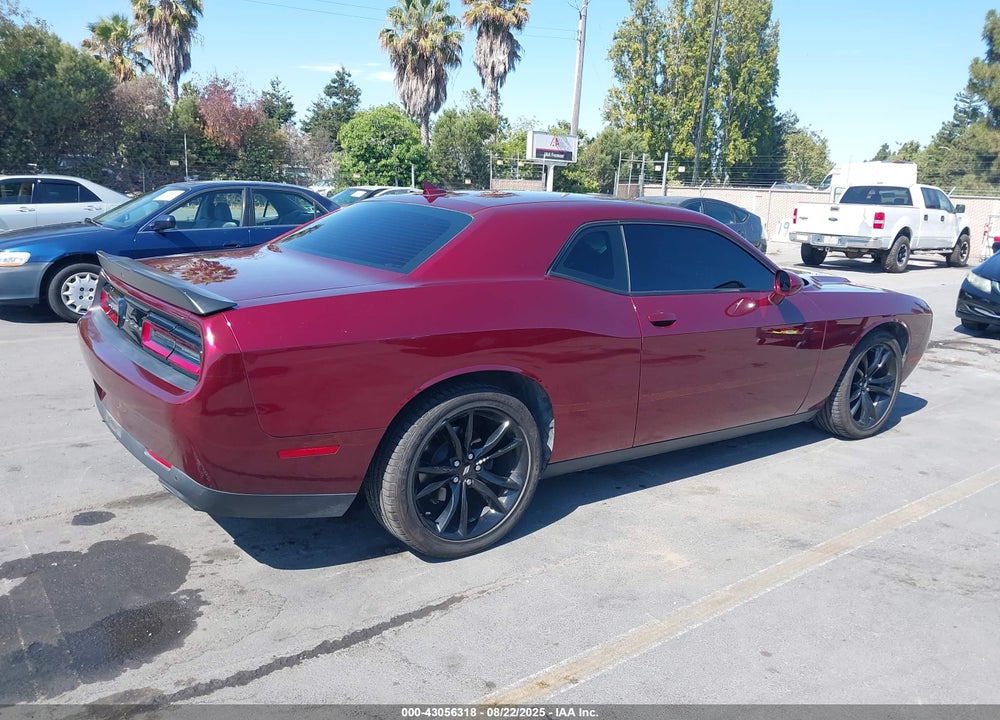 2018 DODGE CHALLENGER SXT VIN: 2C3CDZAG2JH216998