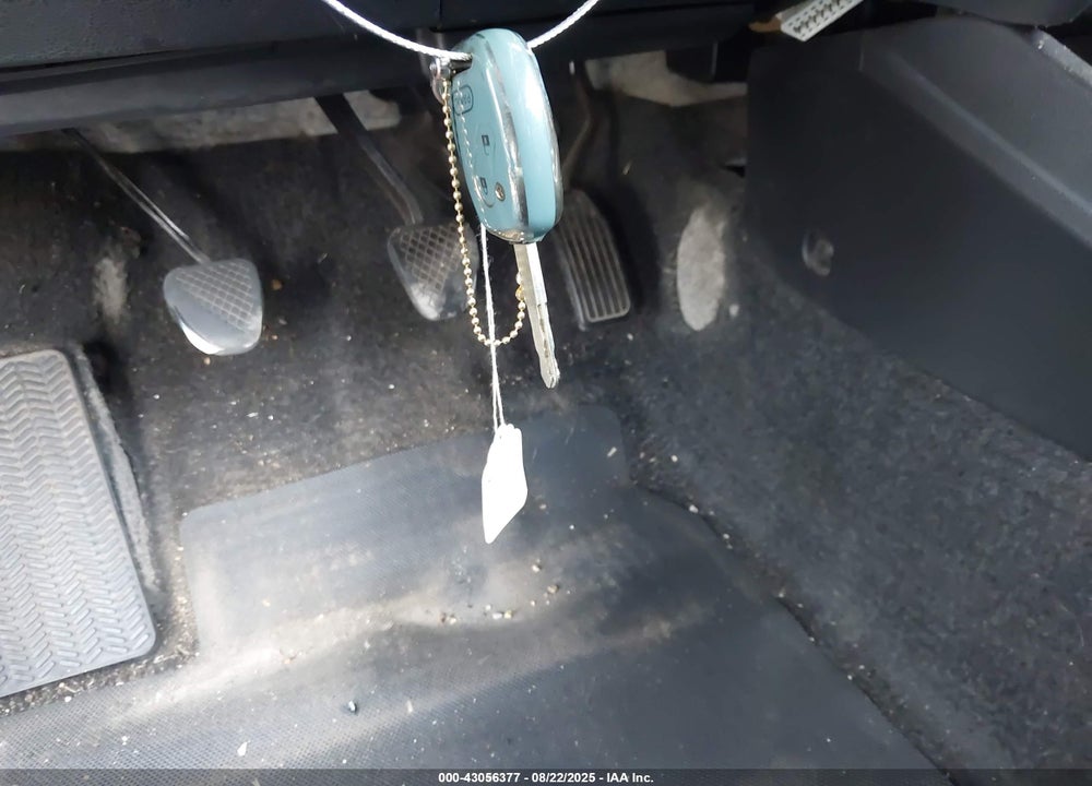 2009 HONDA FIT VIN: JHMGE87499S004927
