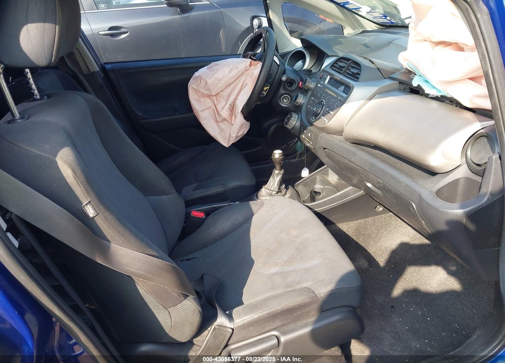 2009 HONDA FIT VIN: JHMGE87499S004927