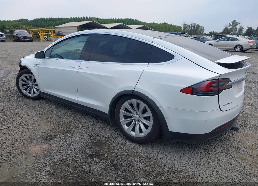 2016 TESLA MODEL X VIN: 5YJXCAE2XGF009161