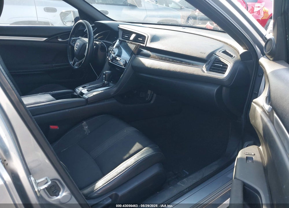 2019 HONDA CIVIC VIN: 19XFC2F80KE214586