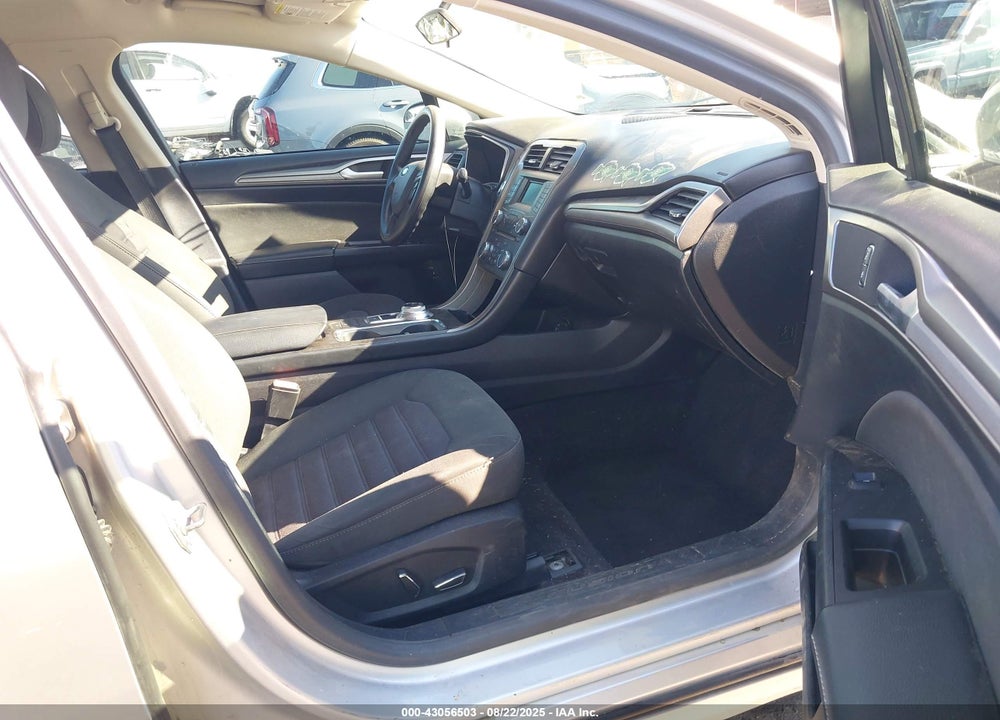 2017 FORD FUSION VIN: 3FA6P0LU2HR323536