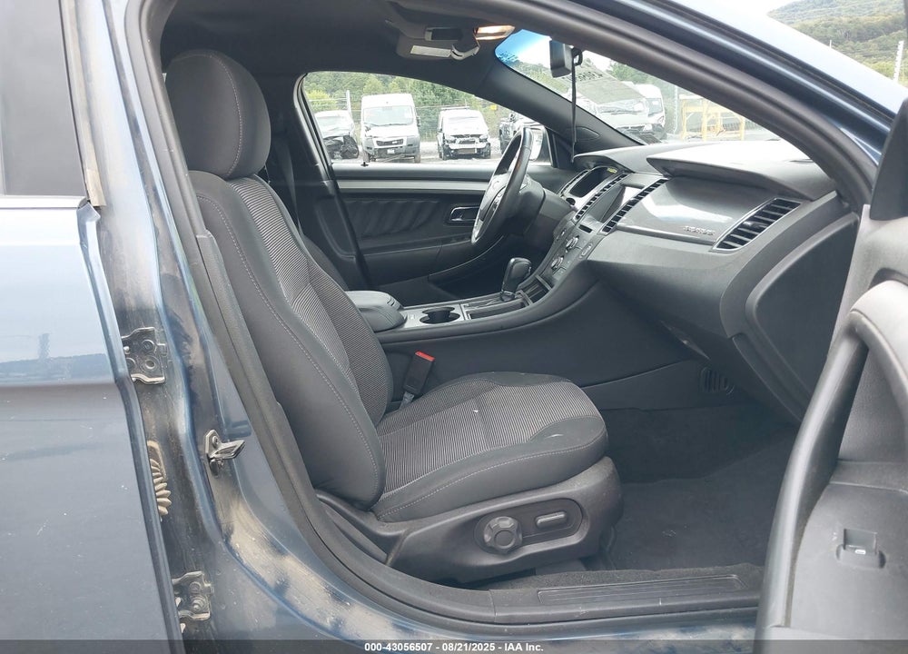 2018 FORD TAURUS VIN: 1FAHP2E80JG117035