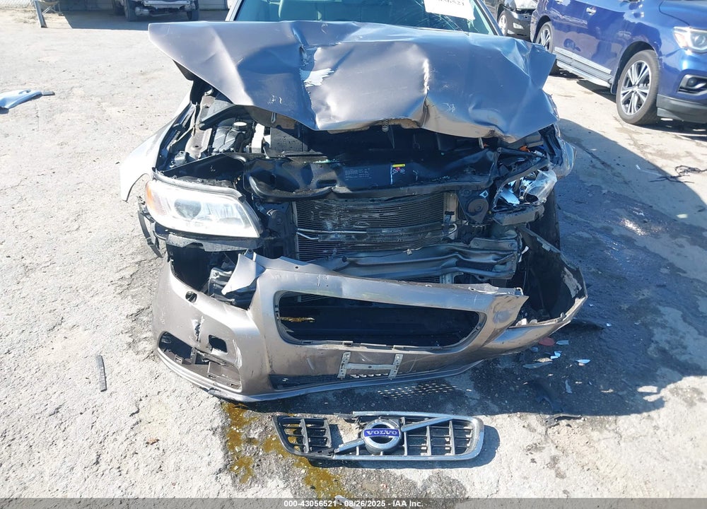 2010 VOLVO V70 VIN: YV1982BW4A1127188