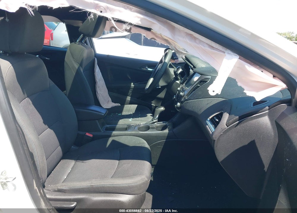 2017 CHEVROLET CRUZE VIN: 3G1BE6SM8HS511904
