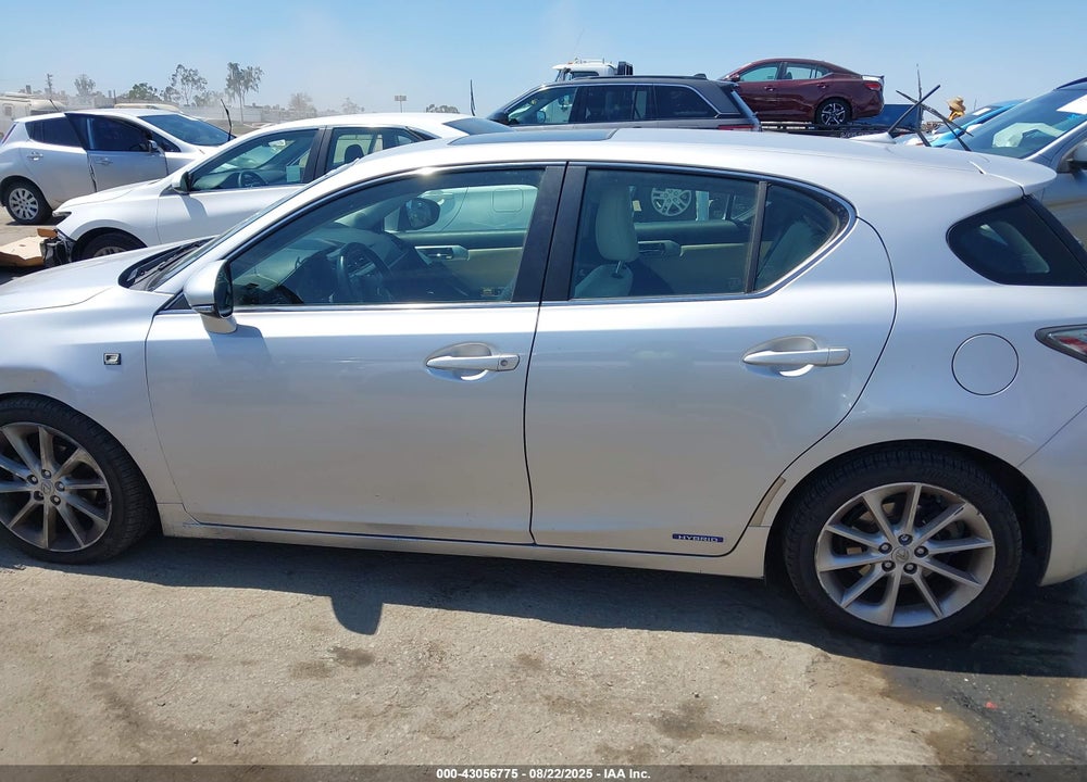 2011 LEXUS CT 200H VIN: JTHKD5BH3B2015398