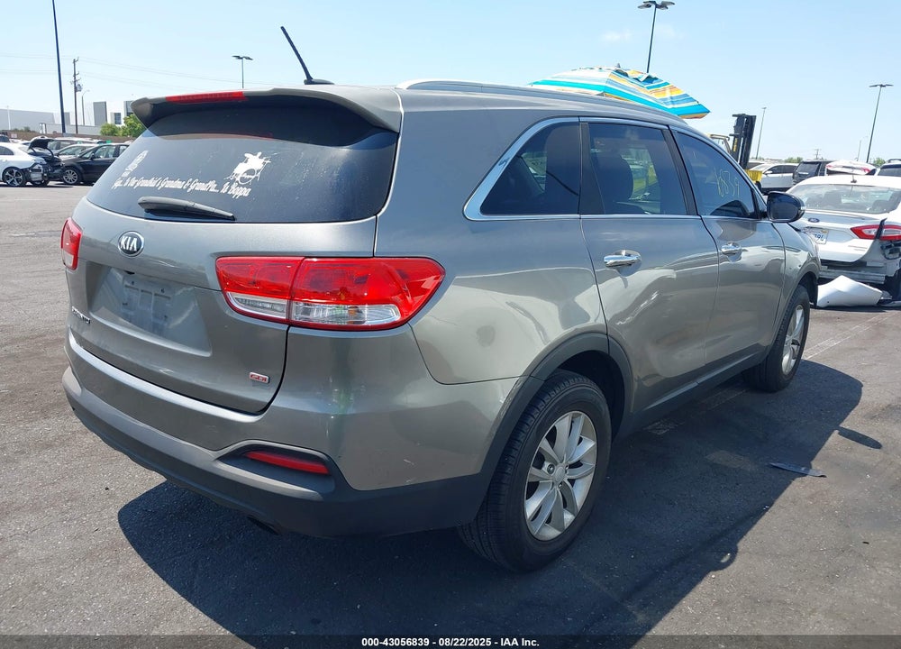 2016 KIA SORENTO VIN: 5XYPG4A37GG096305