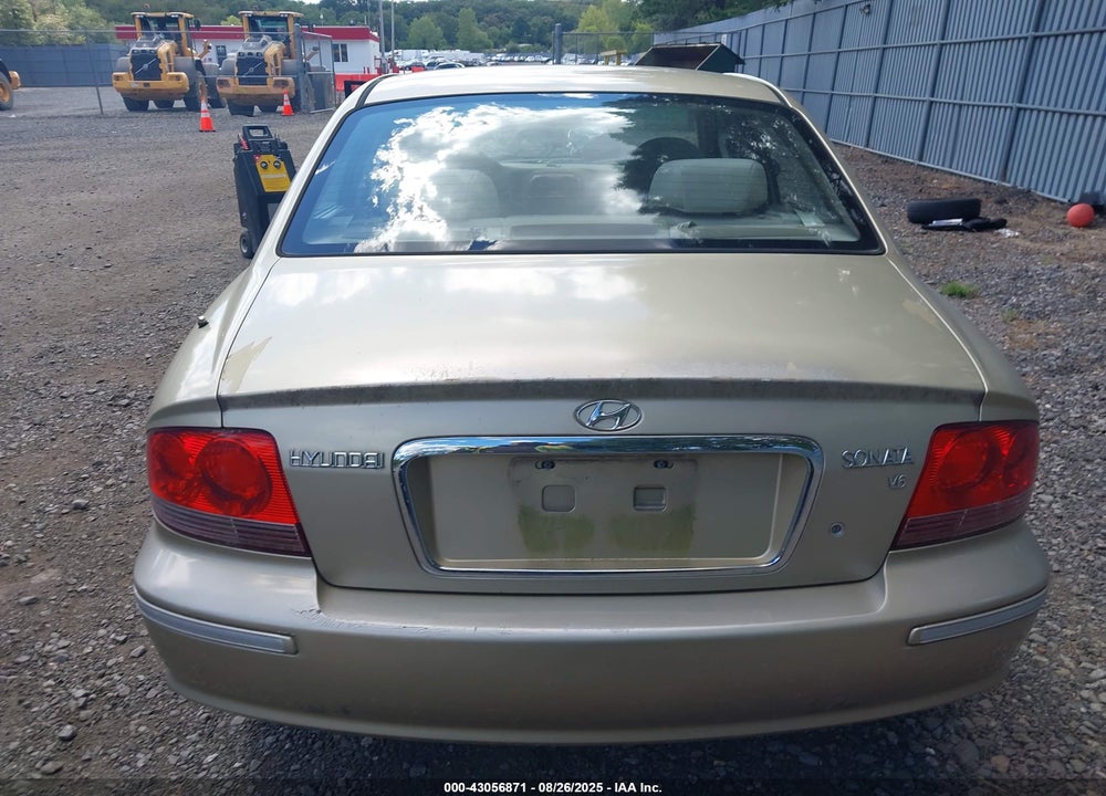 2004 HYUNDAI SONATA VIN: KMHWF35H04A933725