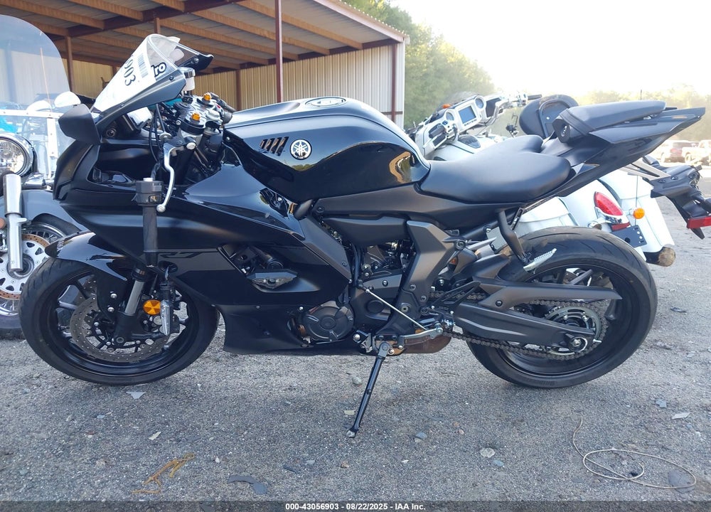 2025 YAMAHA YZFR7 VIN: JYARM38E5SA018435