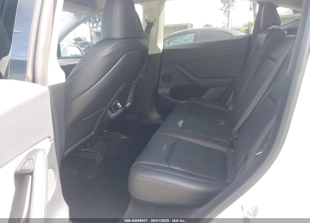 2023 TESLA MODEL Y VIN: 7SAYGDEF4PF753774
