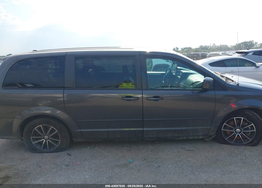 2015 DODGE GRAND CARAVAN R/T VIN: 2C4RDGEG9FR568742