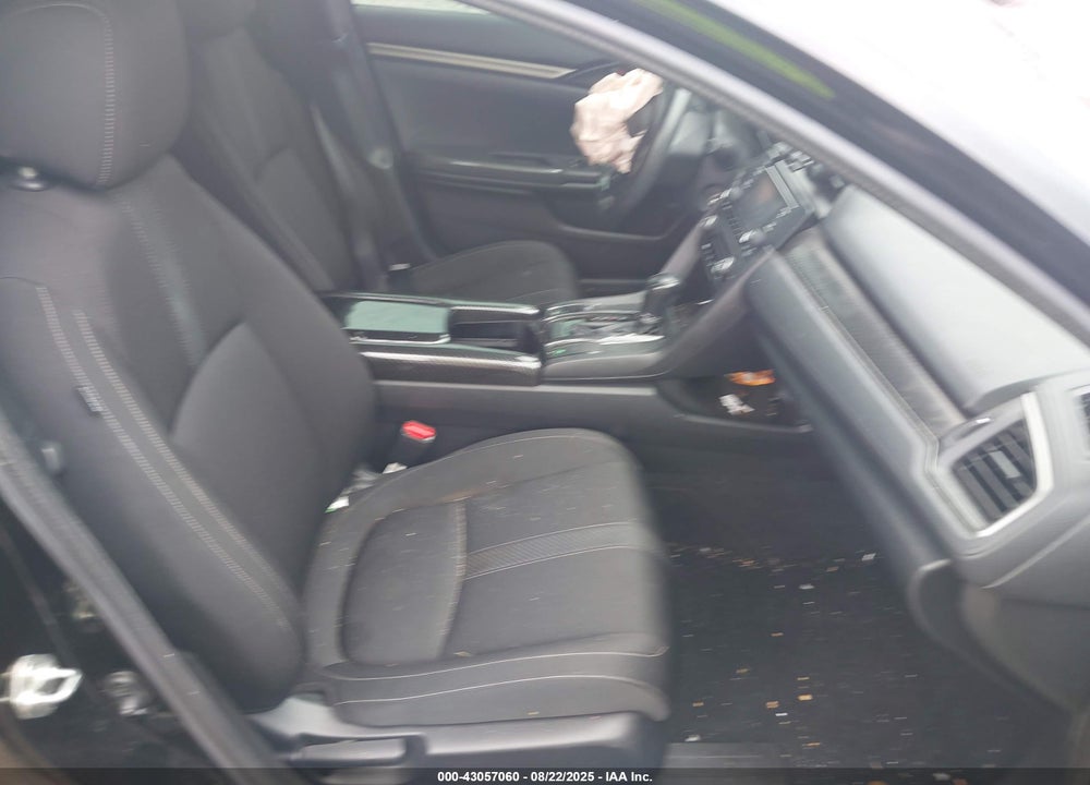 2018 HONDA CIVIC VIN: SHHFK7H4XJU215083