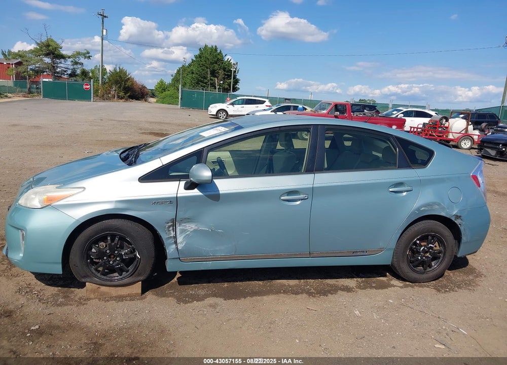 2014 TOYOTA PRIUS TWO VIN: JTDKN3DU5E1739097
