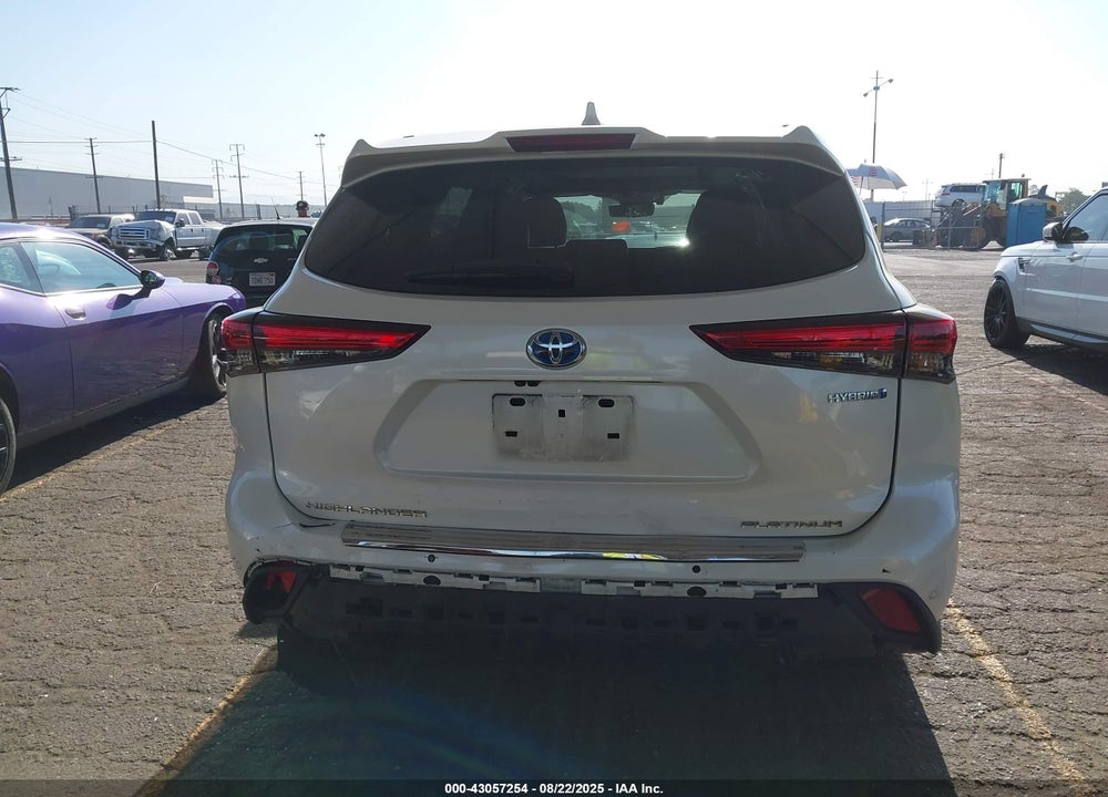 2020 TOYOTA HIGHLANDER VIN: 5TDEBRCH9LS001090