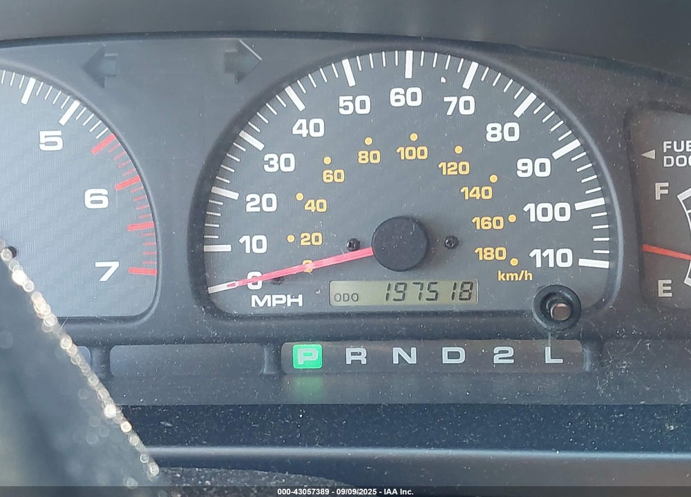 2000 TOYOTA 4RUNNER VIN: JT3GM84R5Y0063847