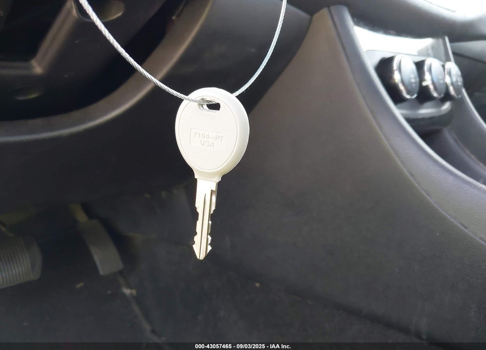 2012 CHRYSLER 200 LX VIN: 1C3CCBAB3CN319680