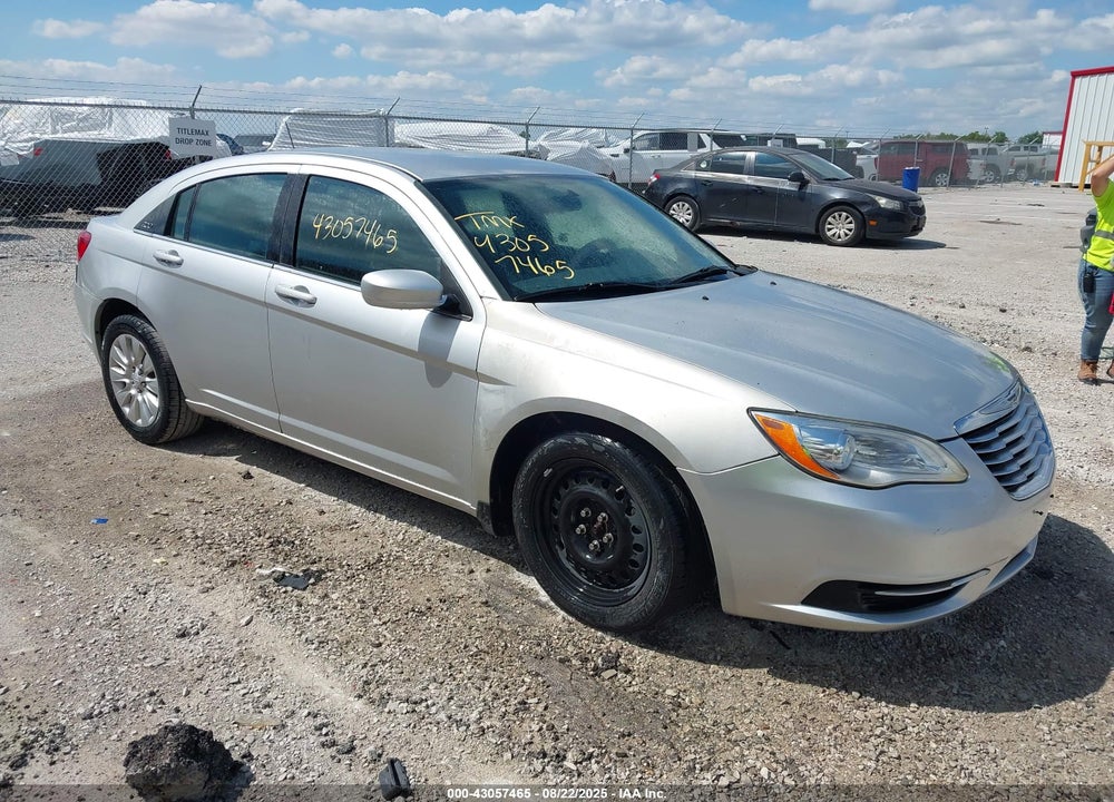 2012 CHRYSLER 200 LX VIN: 1C3CCBAB3CN319680