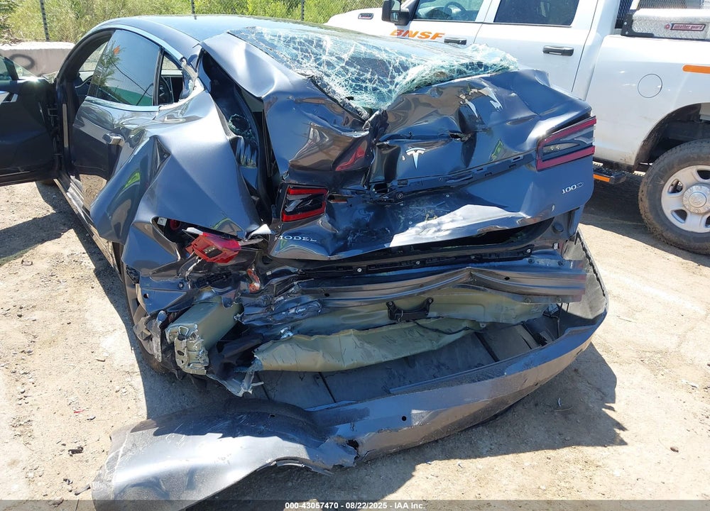 2017 TESLA MODEL S VIN: 5YJSA1E20HF229121