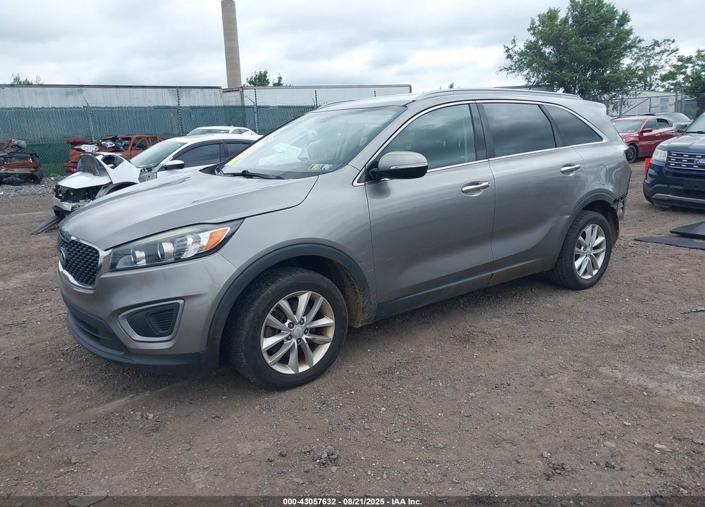 2016 KIA SORENTO 3.3L LX VIN: 5XYPG4A52GG145878