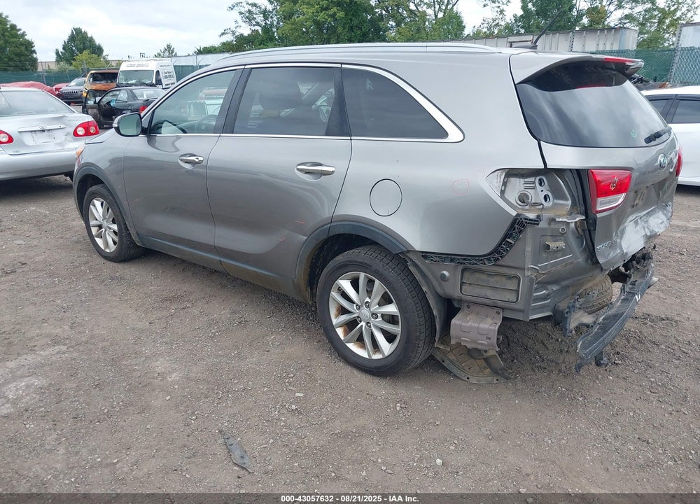 2016 KIA SORENTO 3.3L LX VIN: 5XYPG4A52GG145878