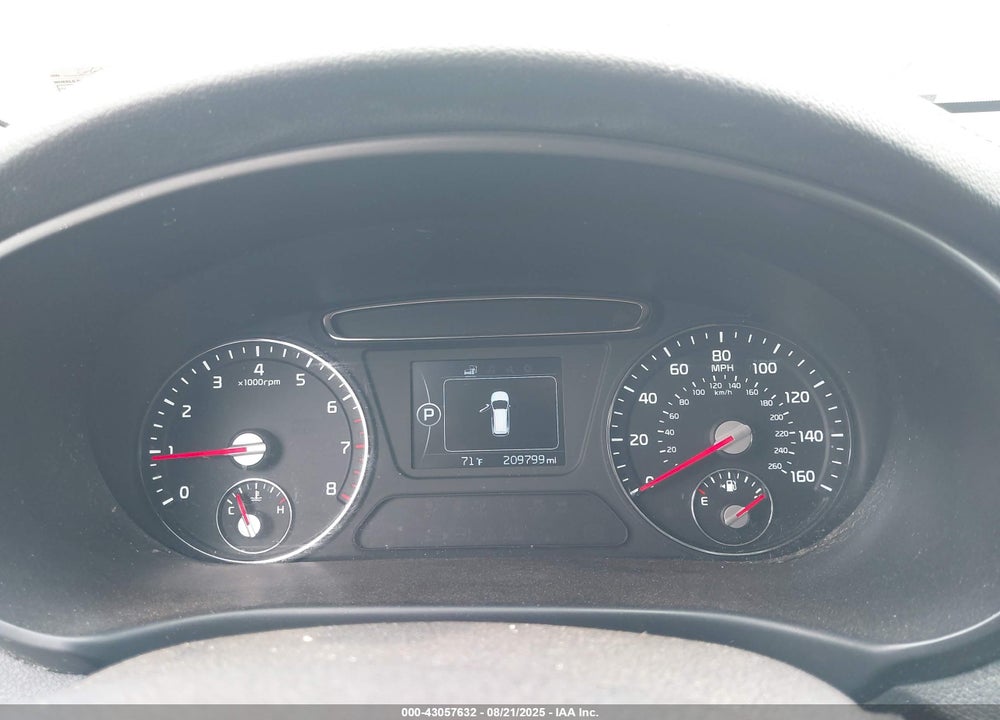 2016 KIA SORENTO 3.3L LX VIN: 5XYPG4A52GG145878