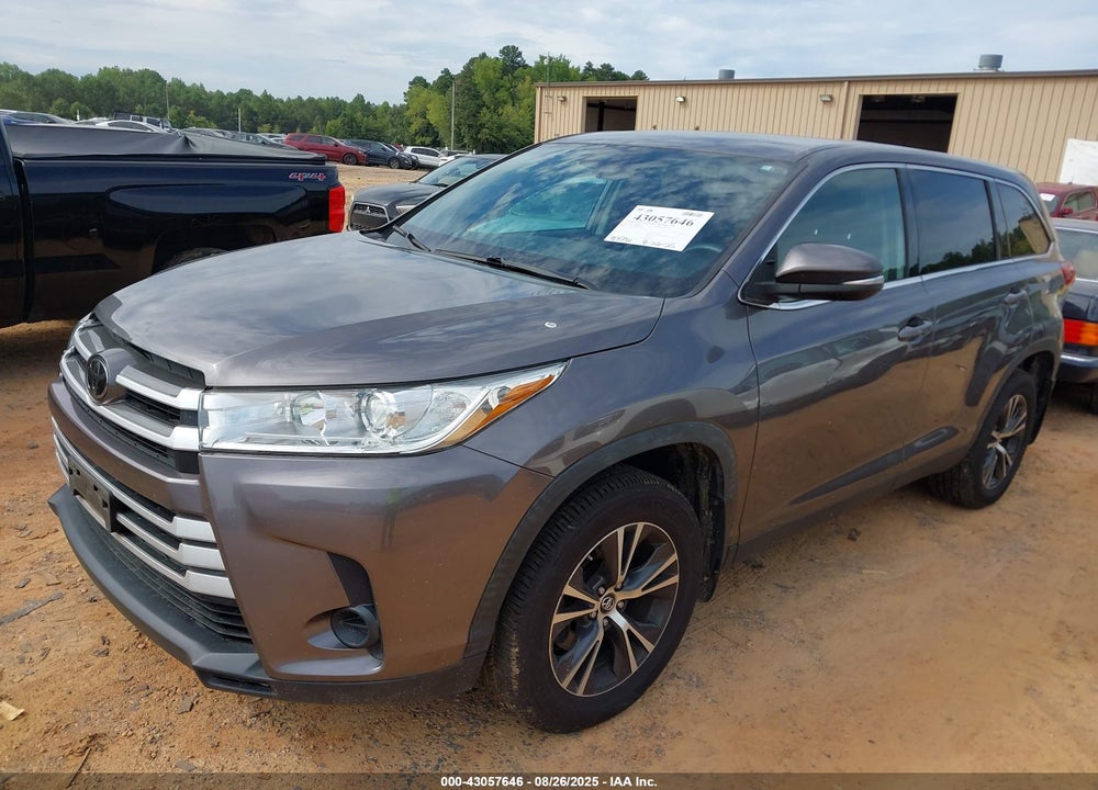2019 TOYOTA HIGHLANDER VIN: 5TDBZRFH5KS969986