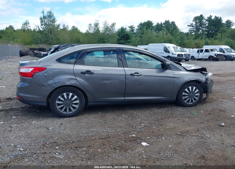 2013 FORD FOCUS VIN: 1FADP3E27DL173744
