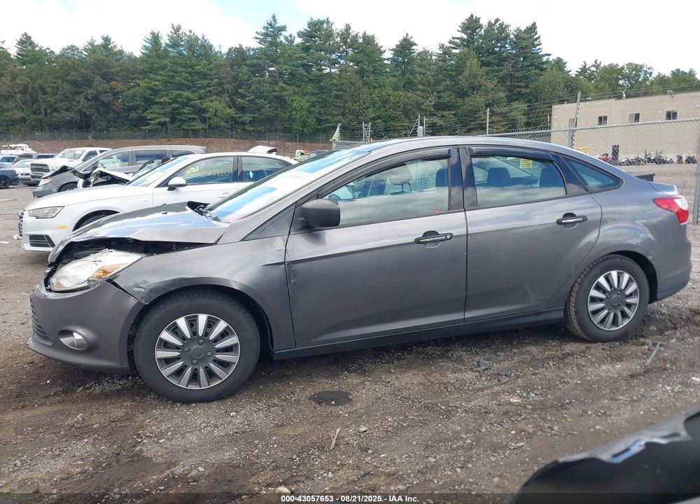 2013 FORD FOCUS VIN: 1FADP3E27DL173744