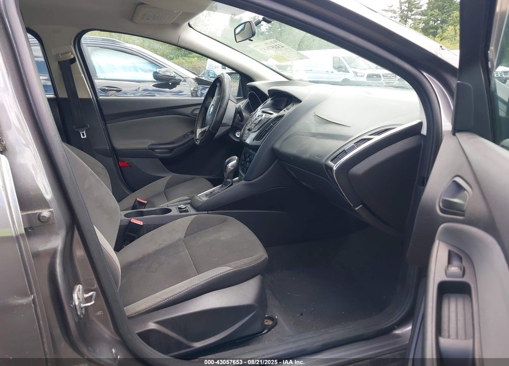 2013 FORD FOCUS VIN: 1FADP3E27DL173744